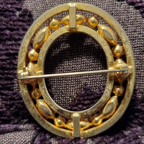 Art Deco 1920's Black Onyx and Gold Metal Pin - Picture 3 of 3